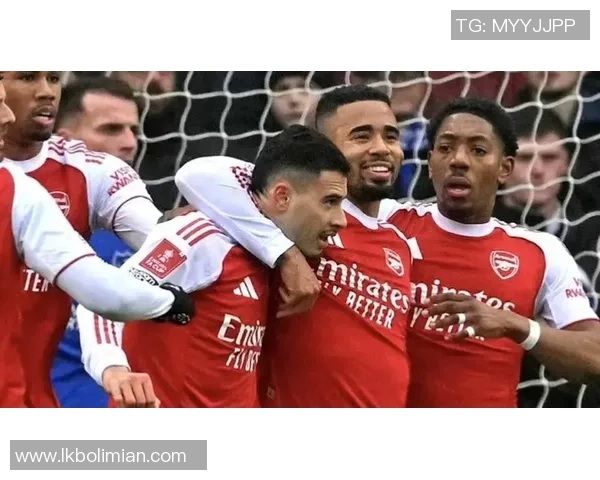 足总杯精彩对决切尔西与阿森纳战成平局帽子戏法引发全场热潮